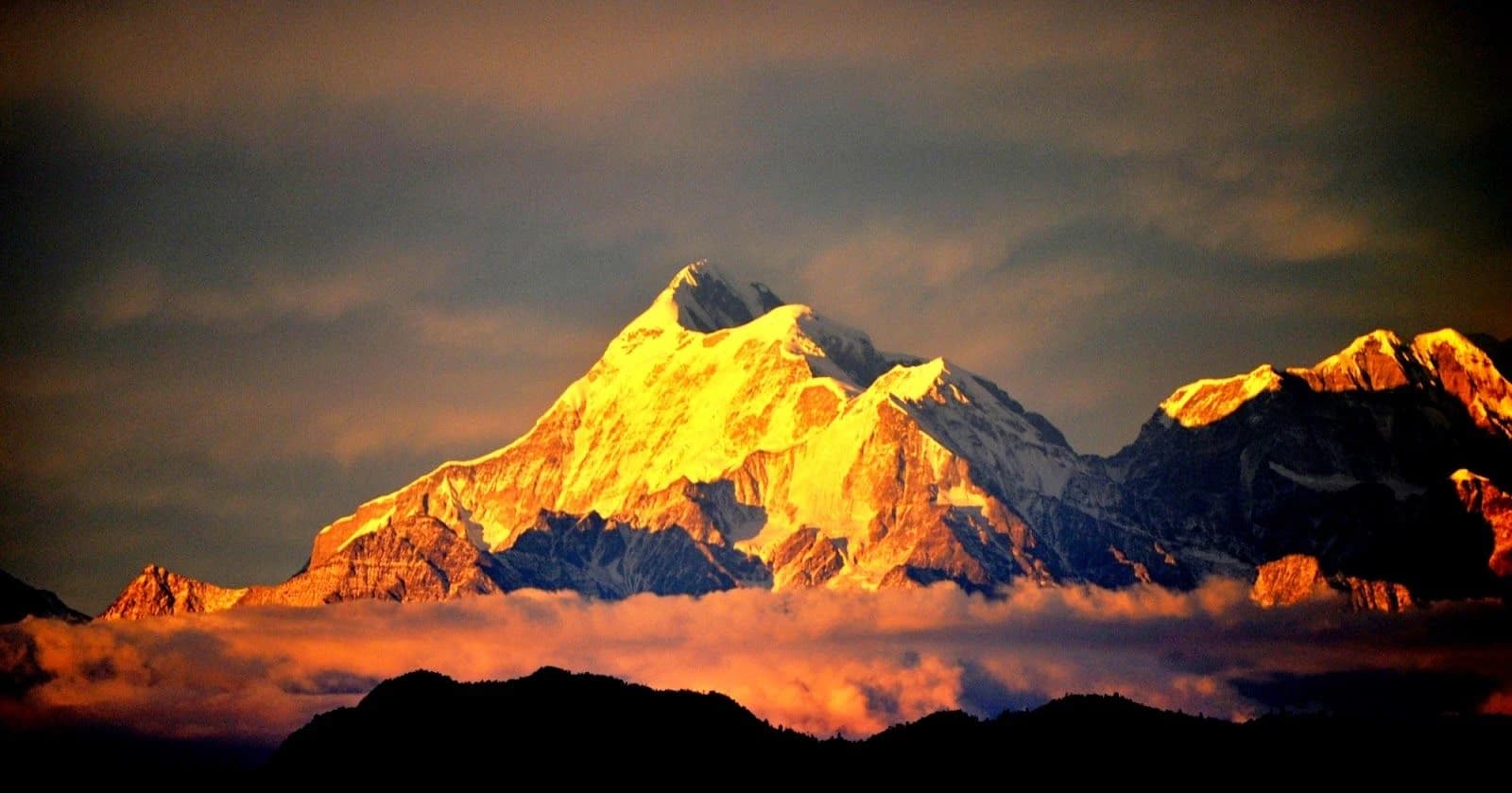Nepal mountain