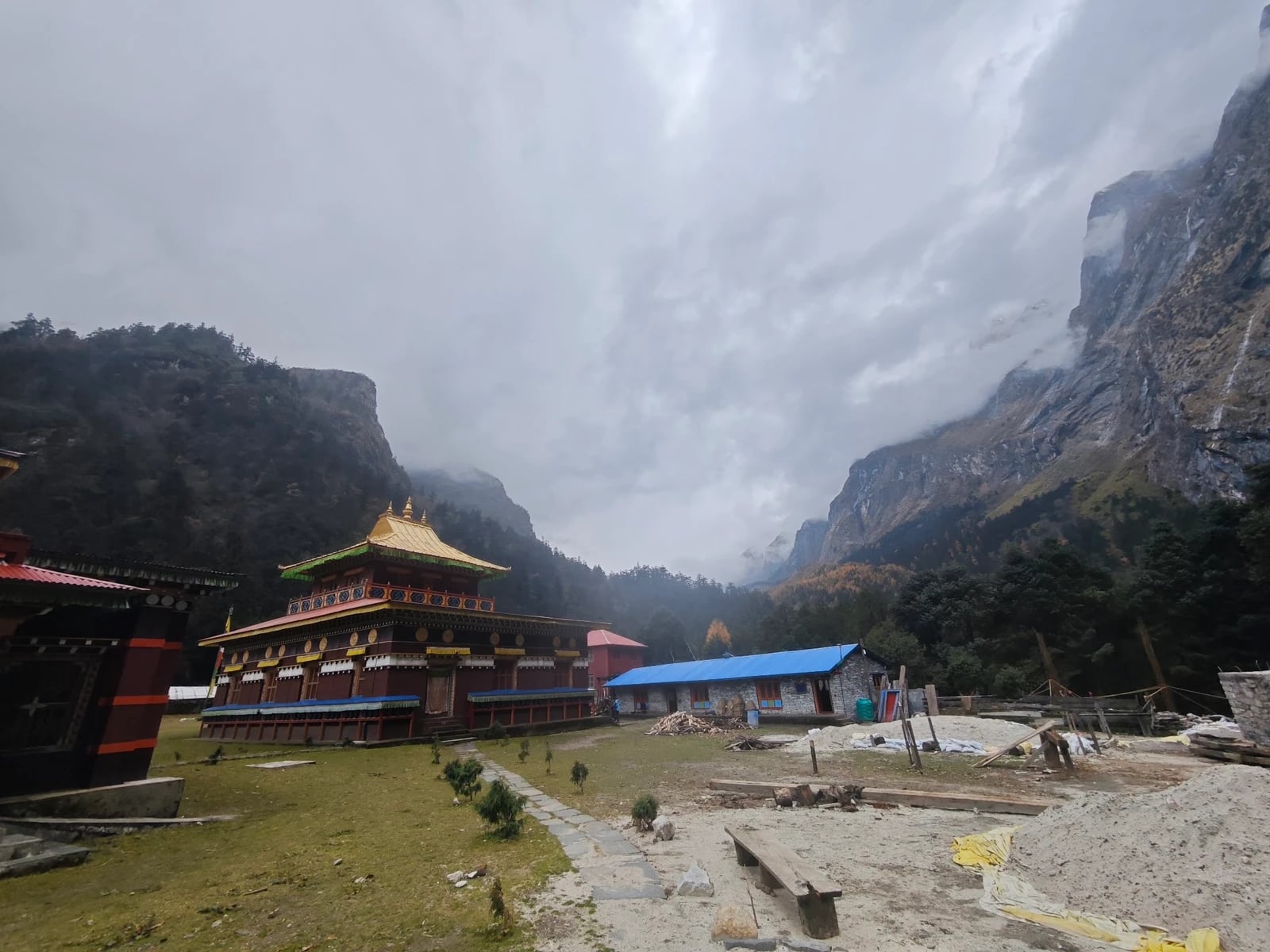 Manaslu Circuit Trek - 14 Days